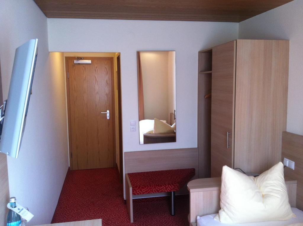 Tauberhotel Kette Вертхайм Стая снимка