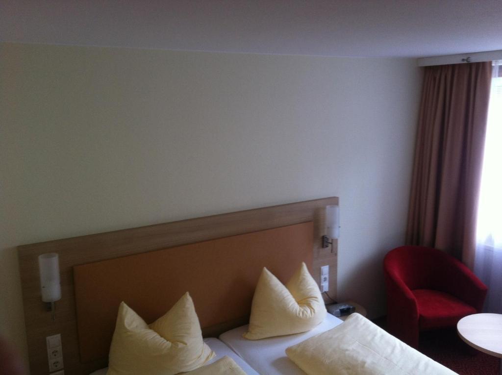Tauberhotel Kette Вертхайм Стая снимка